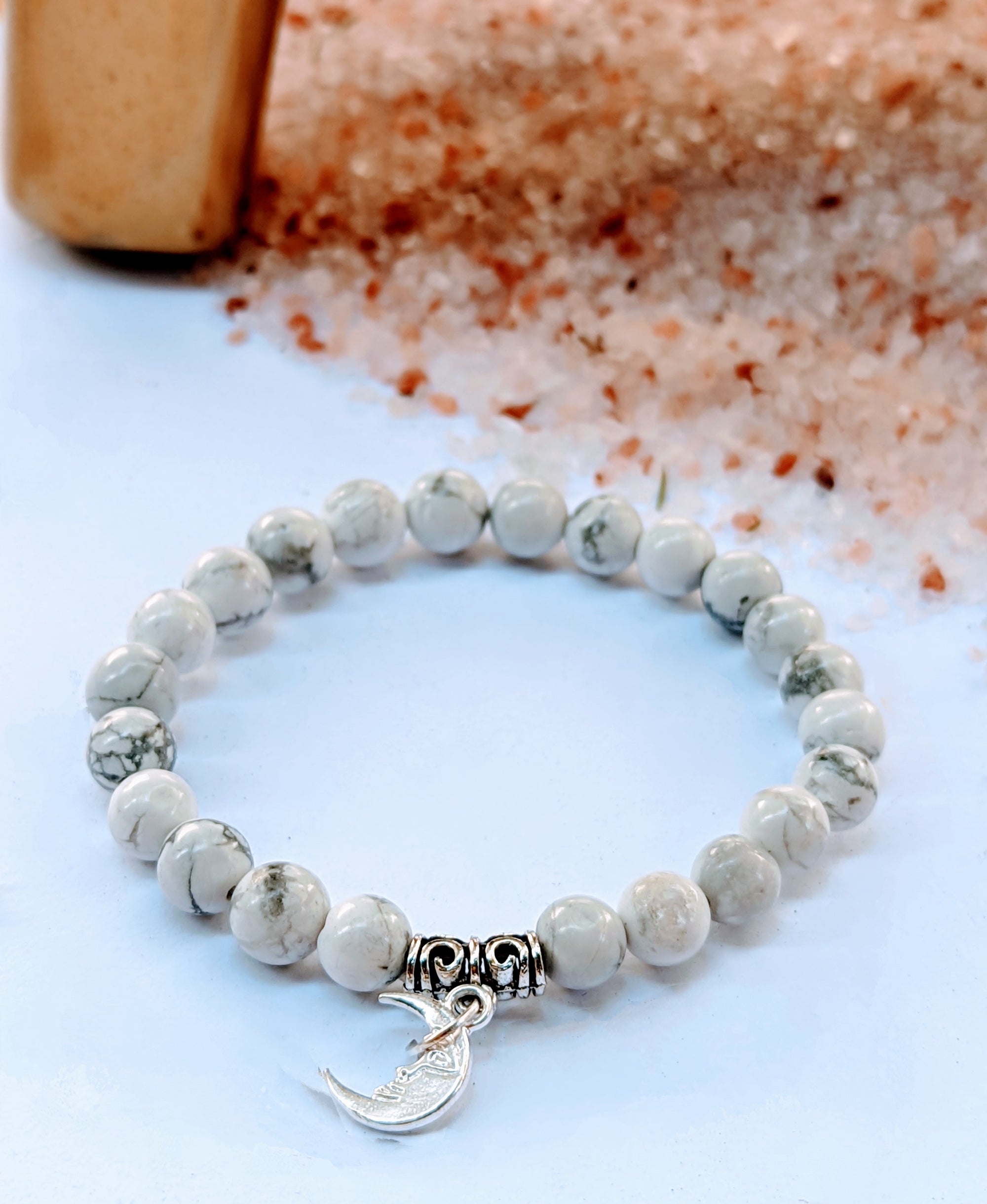 Howlite: Calming Intuition