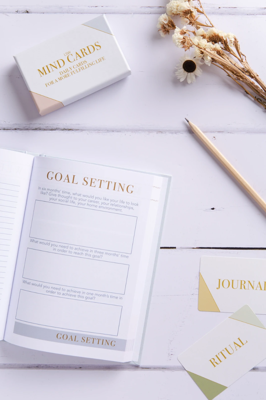 Mind Notes: A daily self care journal